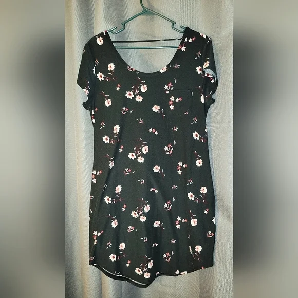 no boundaries black floral dress No Boundaries Black Floral Strappy Dress